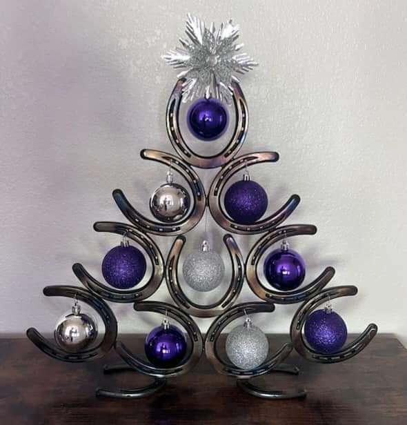 Horseshoe Lucky Christmas Xmas Tree / 4 Tier