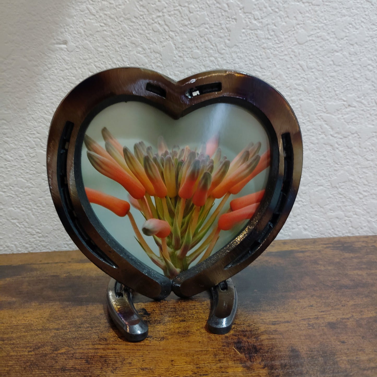 Horseshoe Heart Picture Frame (one picture)