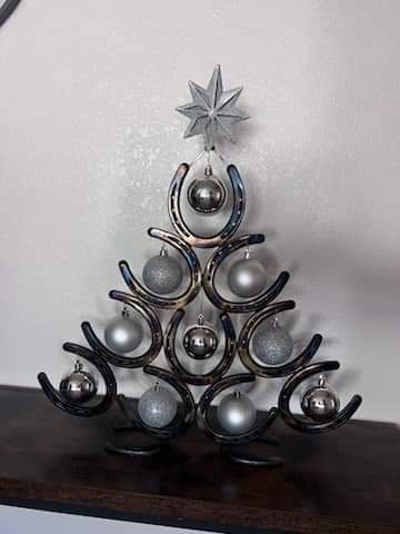 Horseshoe Lucky Christmas Xmas Tree / 4 Tier