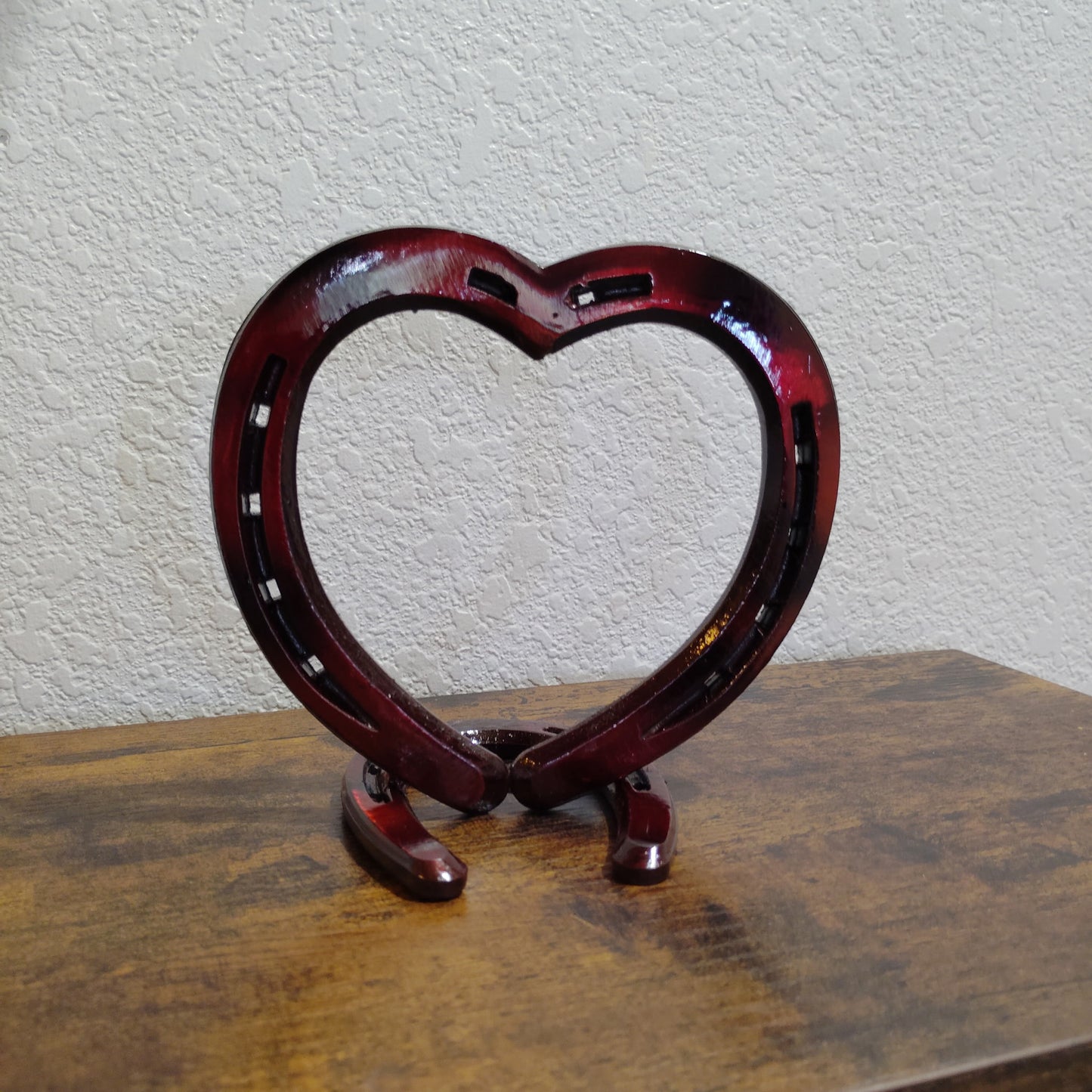 Candy Apple Red Horseshoe Heart Picture Frame (one photo)