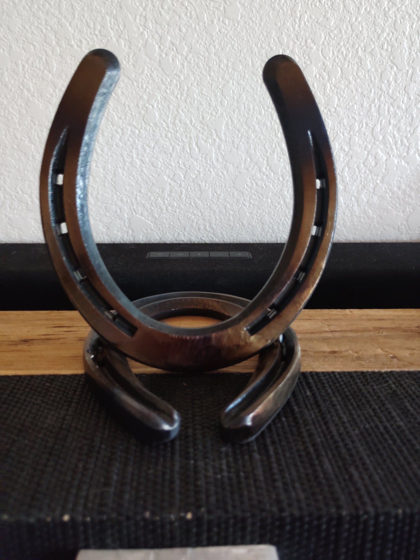 Horseshoe Picture Frame / Holder - ( 1 picture version)
