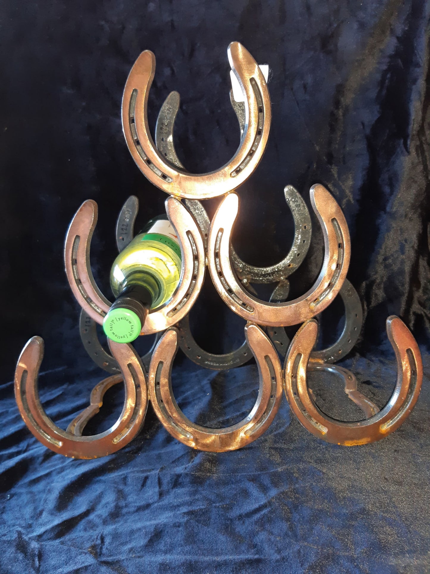 Horseshoe Six Wine Bottle Holder Rack