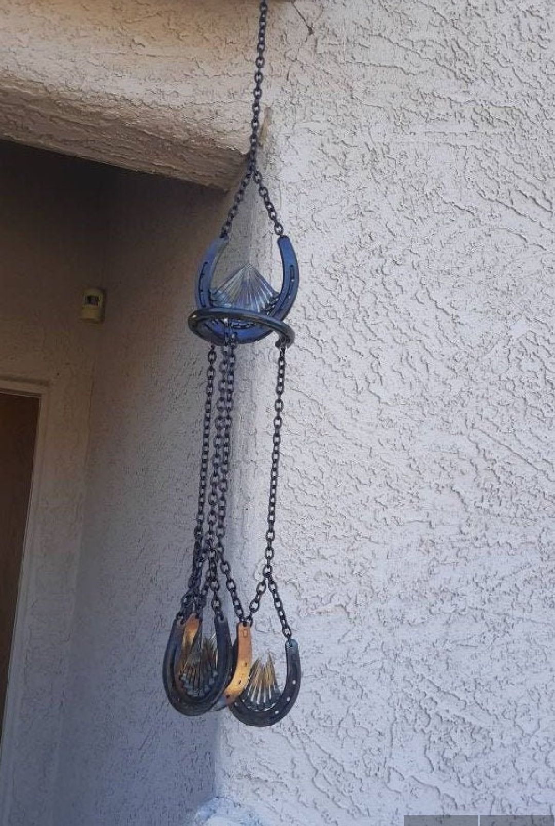 Horseshoe Hanging Wind "Unchime" accented with Horseshoe Nails