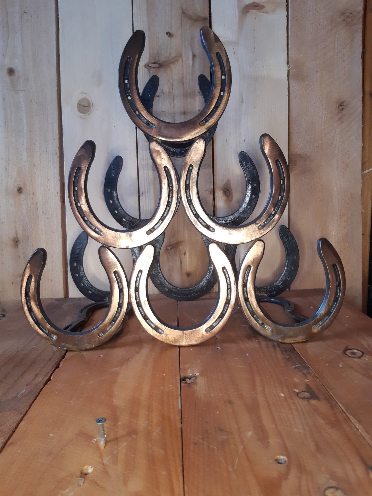 Horseshoe Six Wine Bottle Holder Rack