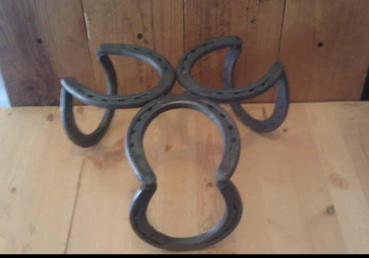 Horseshoe Plant Stand
